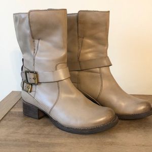 Great Condition- Clark’s Monica Soul Taupe Boots